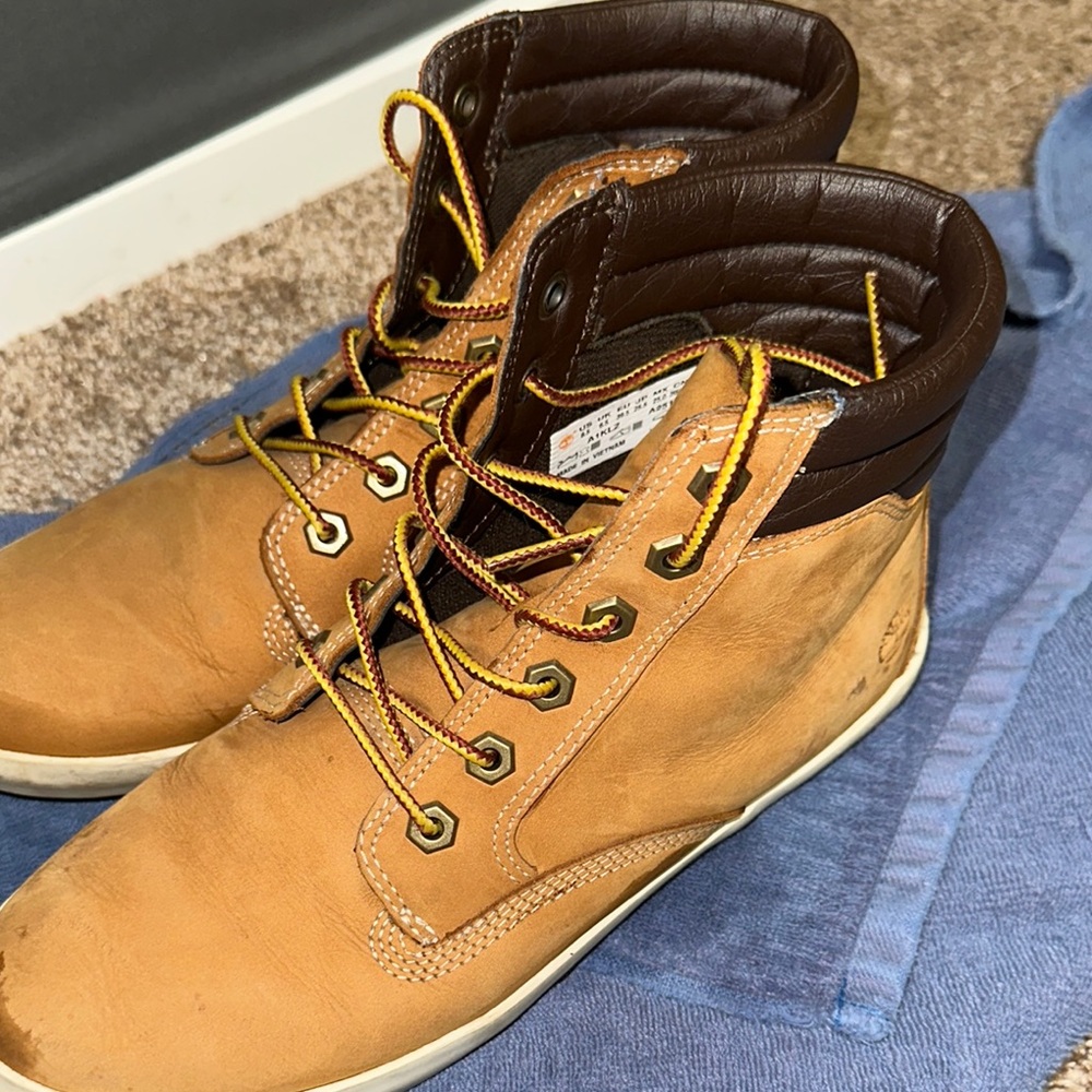 Timberland Tan and Brown Ankle Boots with Rugged Design